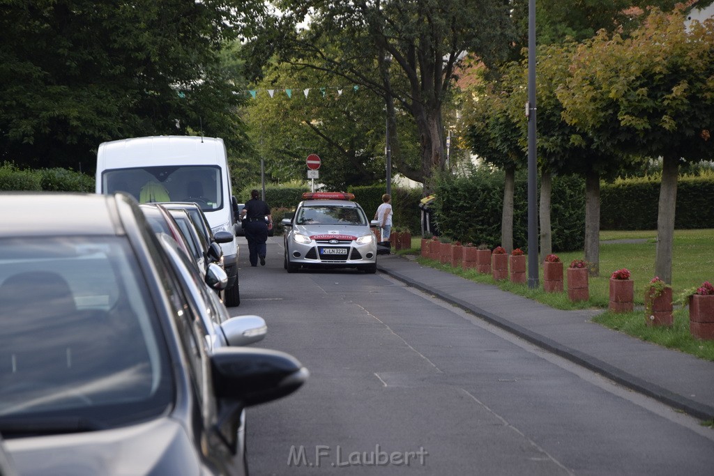 VU Koeln Porz Gremberghoven Auf dem Streitacker Breidenbachstr P26.JPG - Miklos Laubert